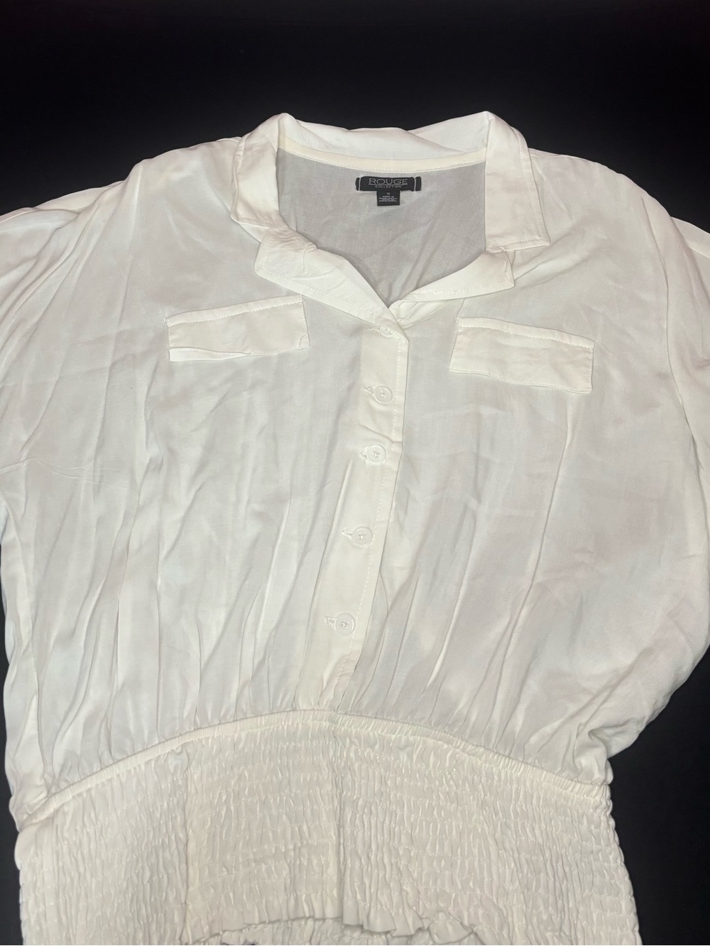 Rouge Helium White Collared Button-Front Shirt